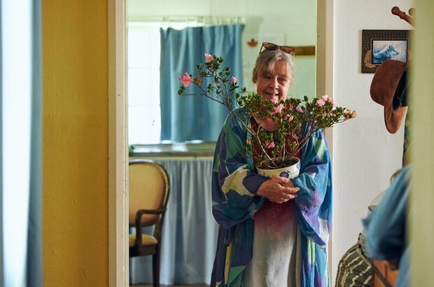June Again (2020) - photo 2