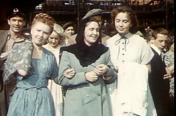 Большая семья (1954) - фото 3