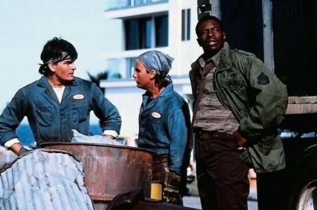 Men at Work (1990) - photo 4