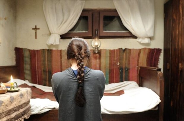 Beyond the Hills (2012) - photo 3