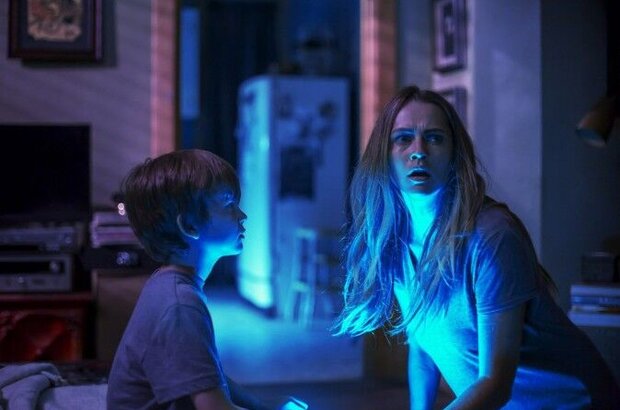 Lights Out (2016) - photo 1