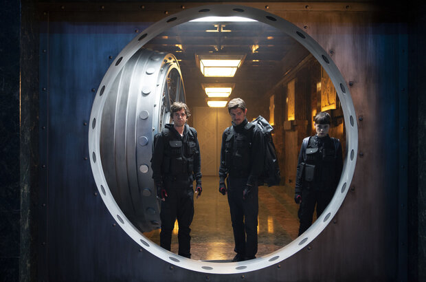 The Vault (2020) - photo 27