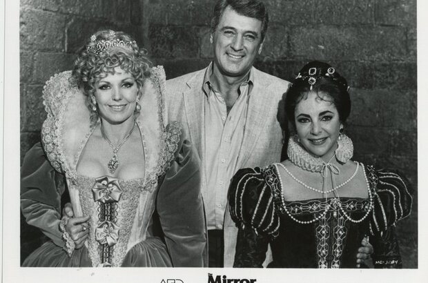 The Mirror Crack'd (1980) - photo 1