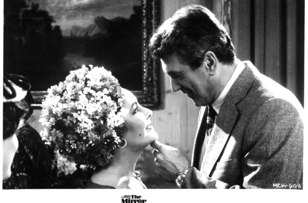 The Mirror Crack'd (1980) - photo 3