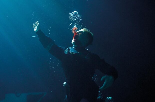 Pressure (2015) - photo 2