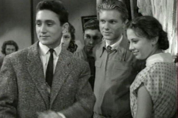 Daydreaming with Laraine (1957) - photo 3