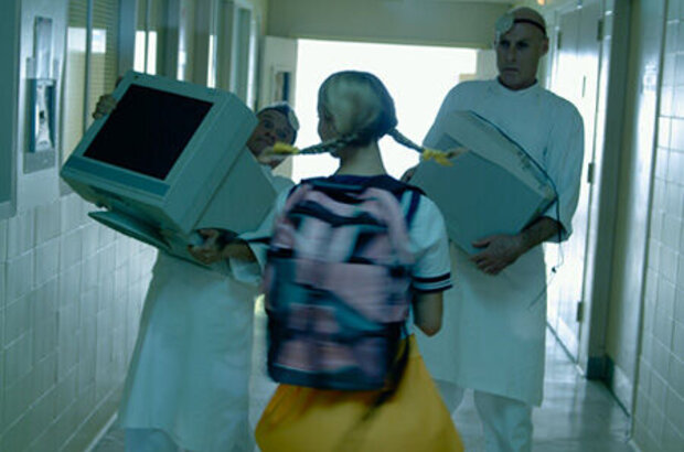 Шестеро из дурдома (2009) - фото 3