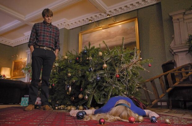 Father Christmas Is Back (2021) - photo 7