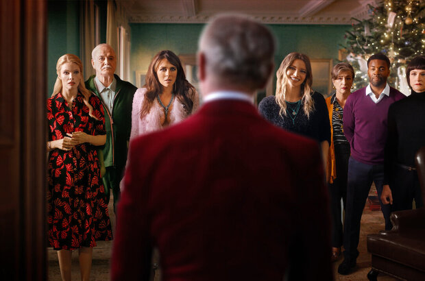 Father Christmas Is Back (2021) - photo 4