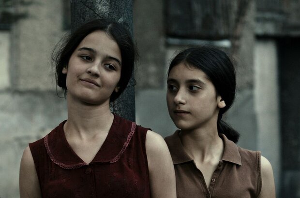 In Bloom (2013) - photo 3