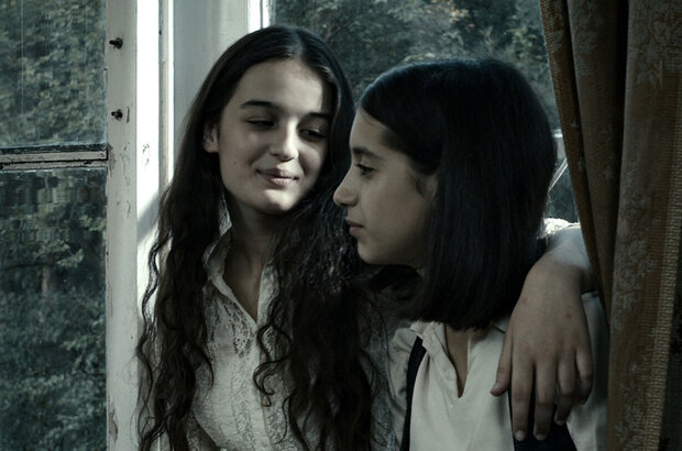In Bloom (2013) - photo 5