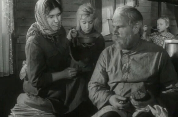 The Slowest Train (1963) - photo 11