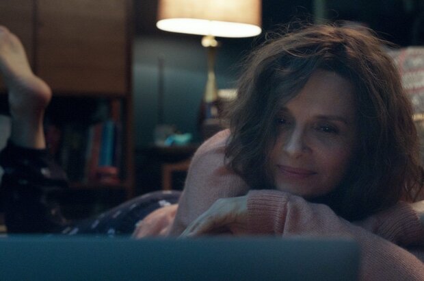 Who You Think I Am (2019) - photo 4