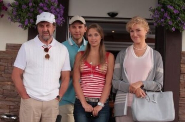 We Are Family (2011) - photo 2