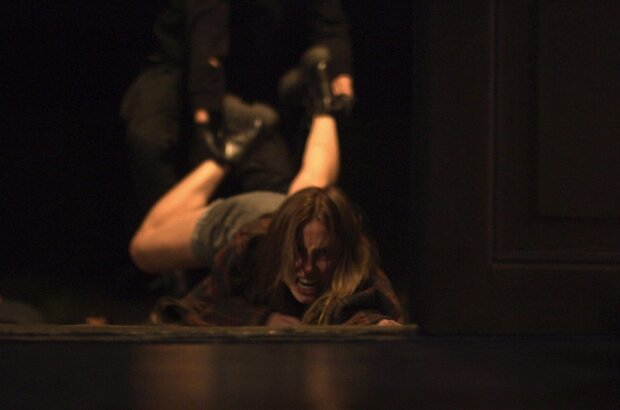 Dark windows (2023) - photo 2