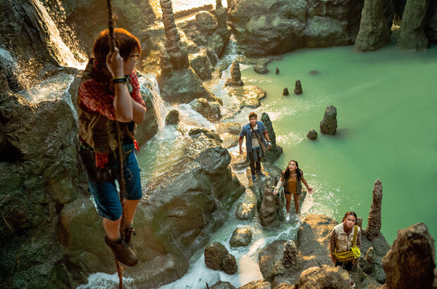 Finding 'Ohana (2021) - photo 4