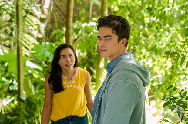 Finding 'Ohana (2021) - photo 3