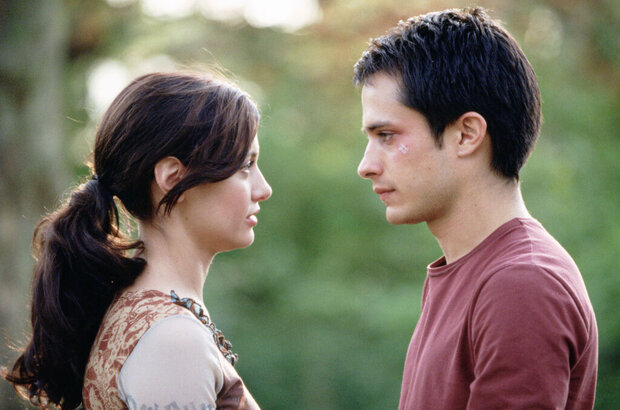Dot the i (2003) - photo 7