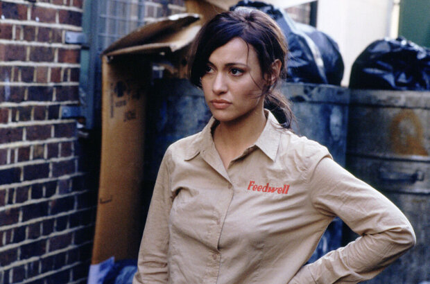 Dot the i (2003) - photo 3