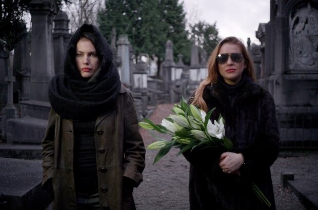 Среди теней (2019) - фото 1