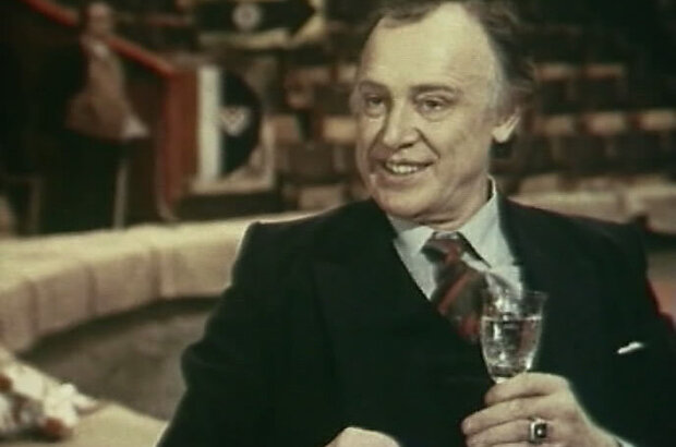 Dvoe pod odnim zontom: Aprelskaya skazka (1983) - photo 8
