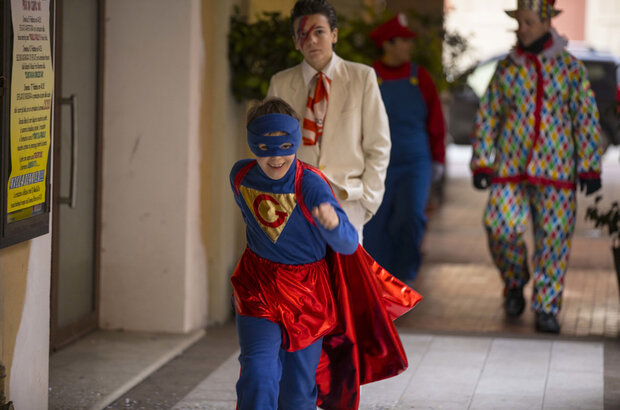 My Brother Chases Dinosaurs (2019) - photo 5