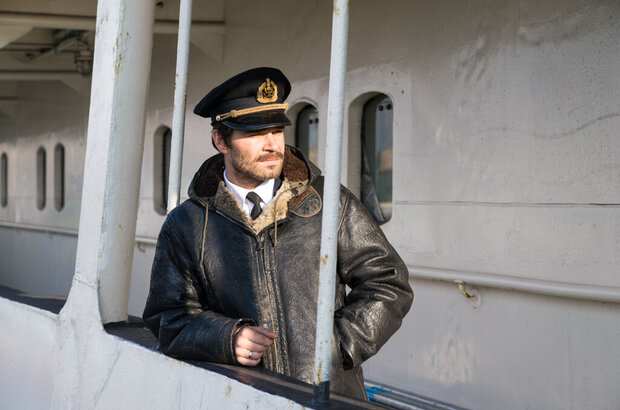 The Icebreaker (2016) - photo 6