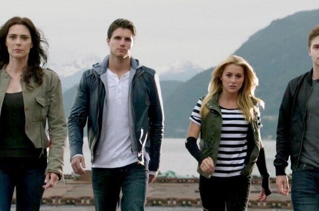 The Hunters (2013) - photo 2