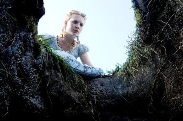 Alice in Wonderland (2010) - photo 1