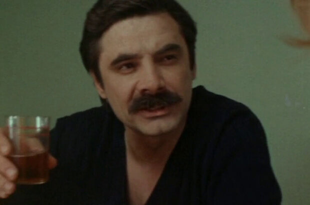 With whom you are married, singer? (1988) - photo 6