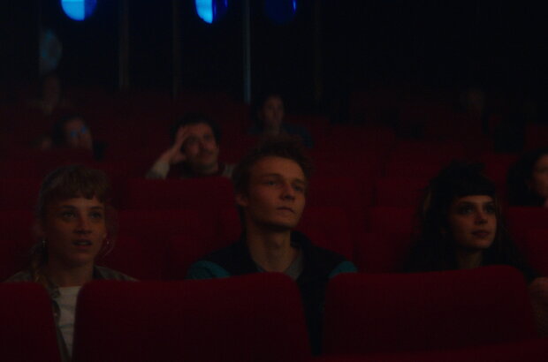 The Passengers of the Night (2022) - photo 6