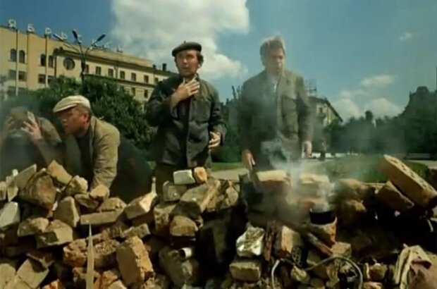 Невероятные приключения итальянцев в России (1973) - фото 7