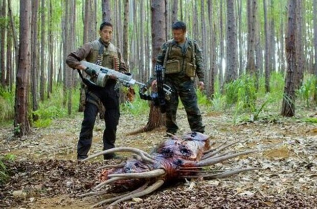 Predators (2010) - photo 3