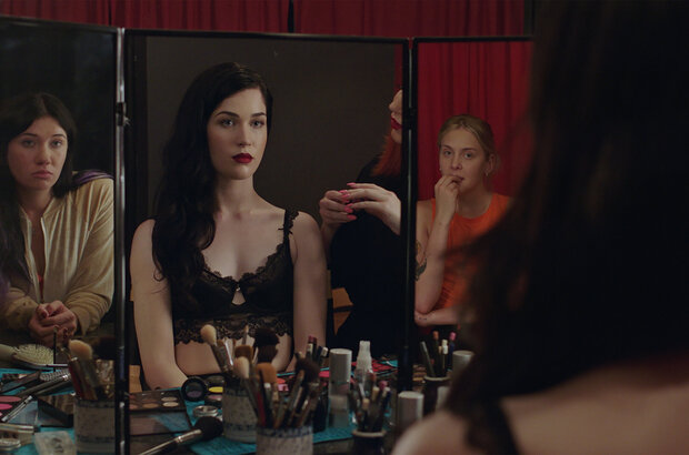 Pleasure (2021) - photo 1