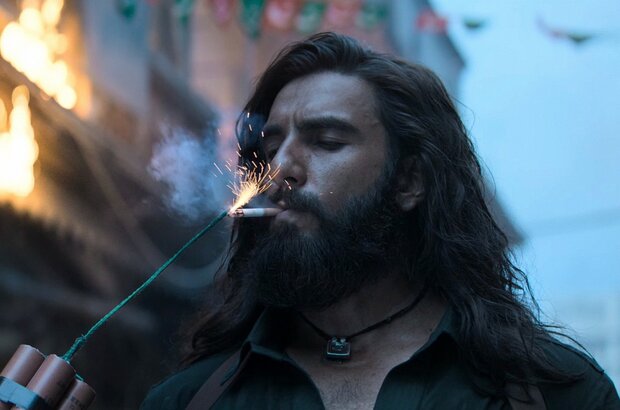 Специалист (2025) - фото 2