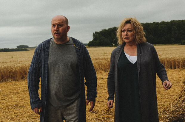 Couple from the Future (2021) - photo 4