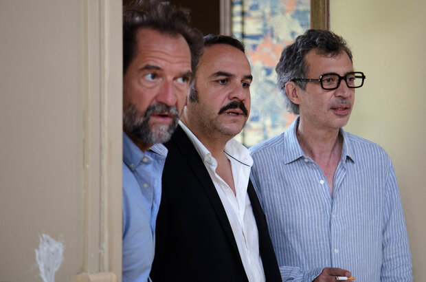 Champagne! (2022) - photo 3
