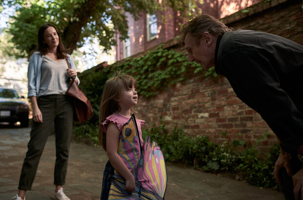 Blacklight (2022) - photo 3