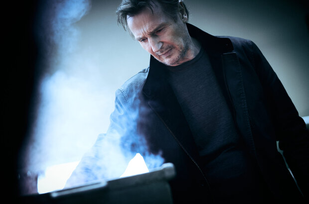 Blacklight (2022) - photo 2