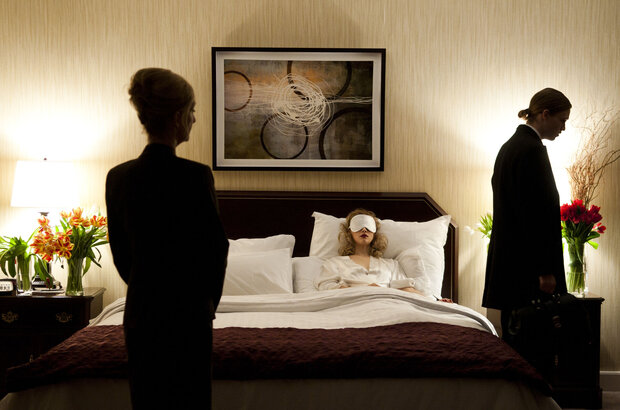 Antiviral (2012) - photo 4