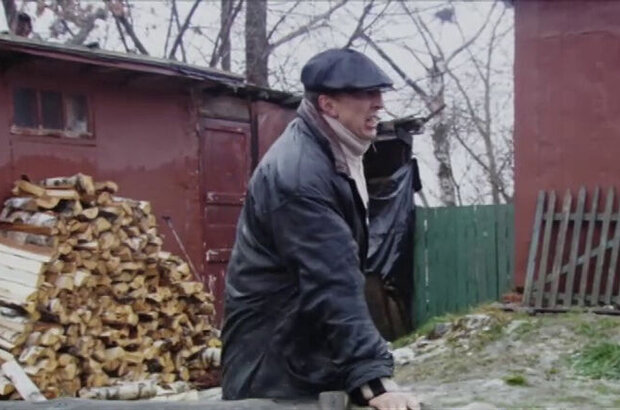 Wormwood (2010) - photo 4