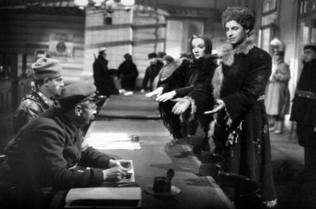 Knight Without Armor (1937) - photo 4