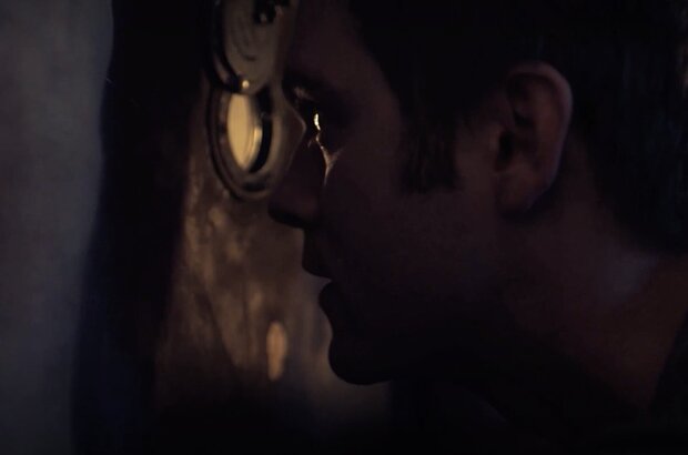 Occupant (2011) - photo 5