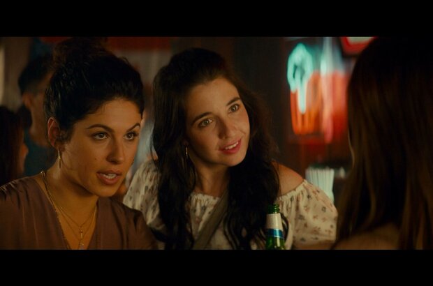 Little Italy (2018) - photo 3