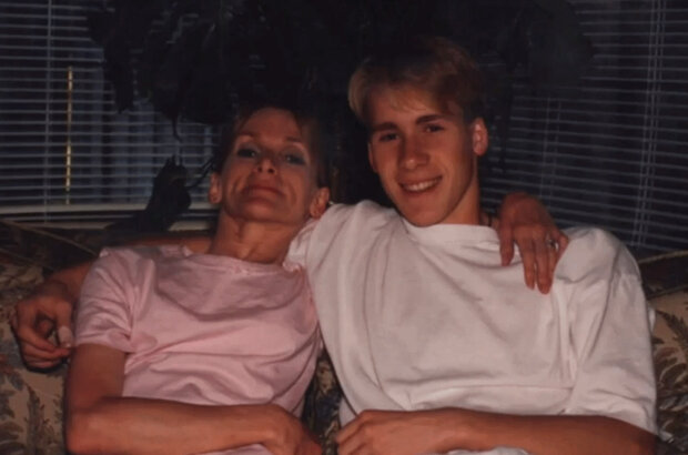 Mama's Boy (2022) - photo 1