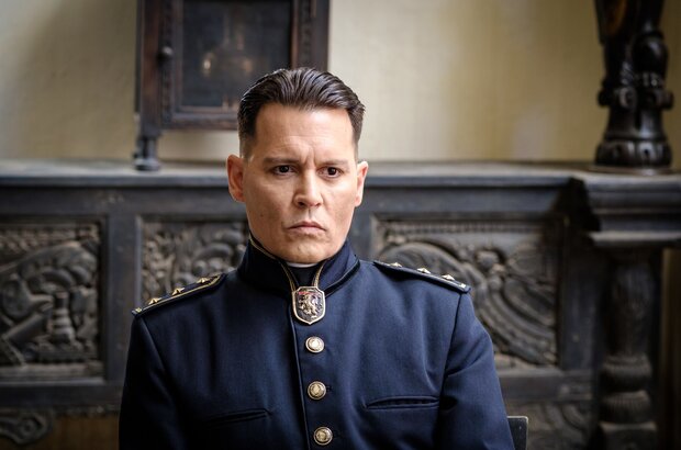 Waiting for the Barbarians (2020) - photo 5