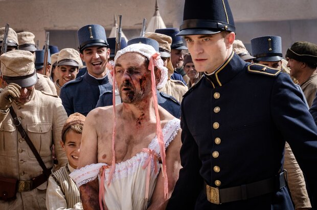 Waiting for the Barbarians (2020) - photo 9