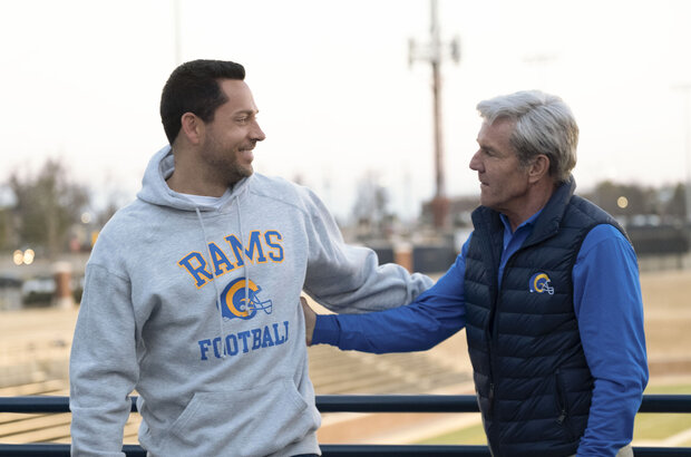 American Underdog (2021) - photo 5