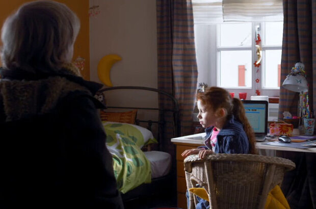 When Santa Fell to Earth (2011) - photo 5