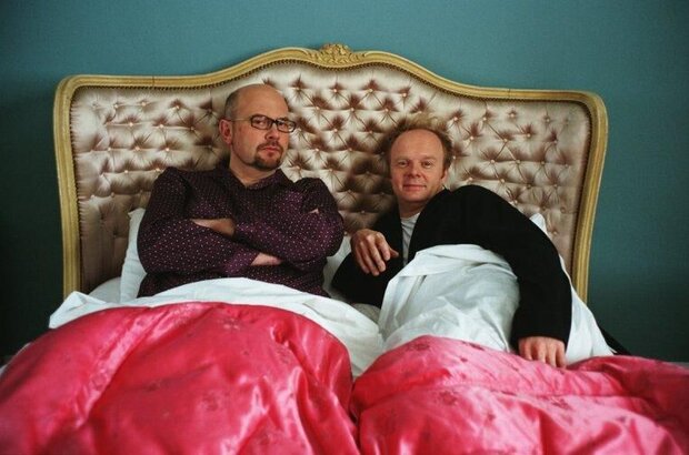 Confetti (2006) - photo 6